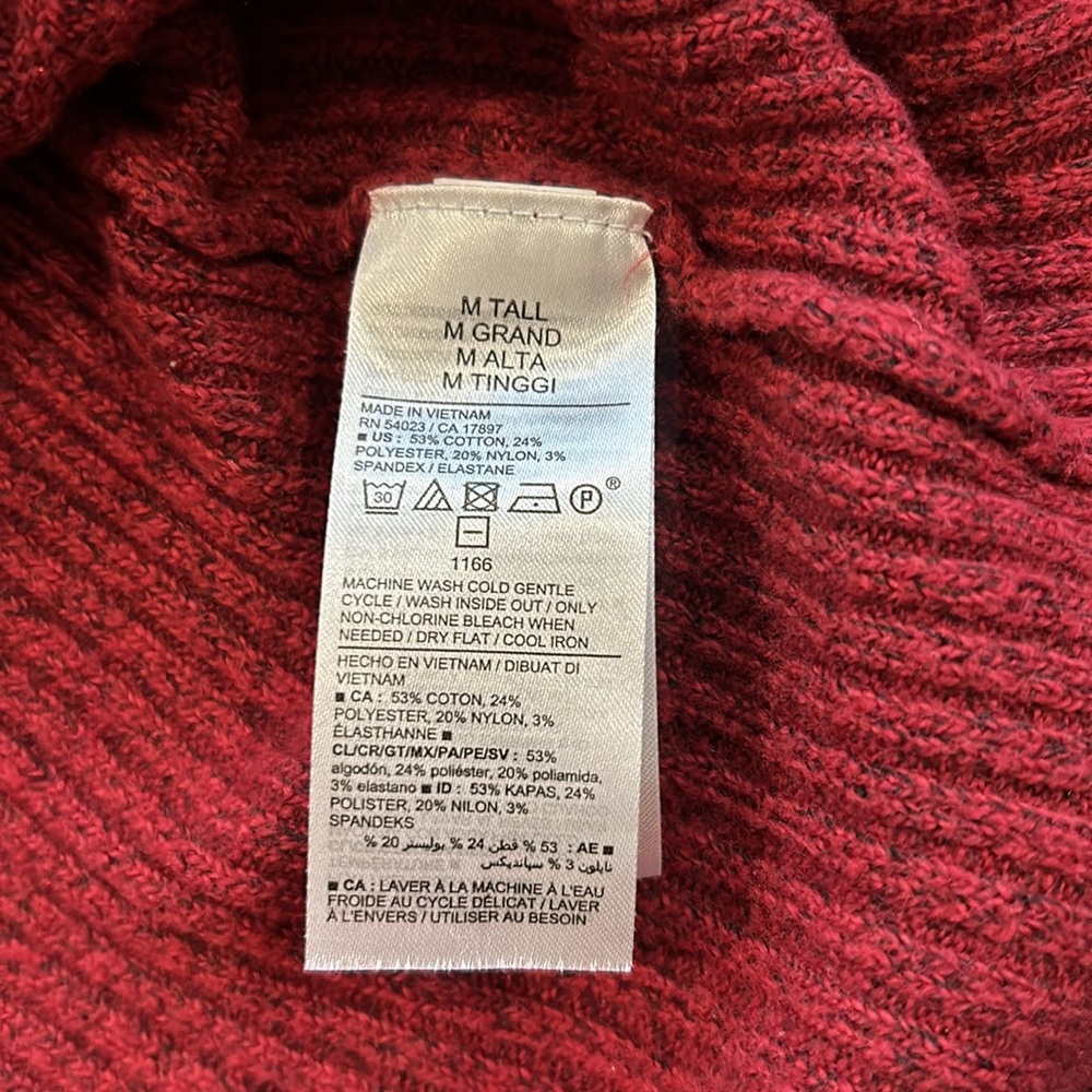 Red Old Navy Sweater - Picture 6 of 6